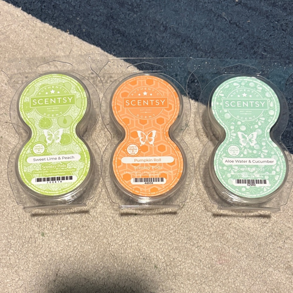 Three Scentsy Pods